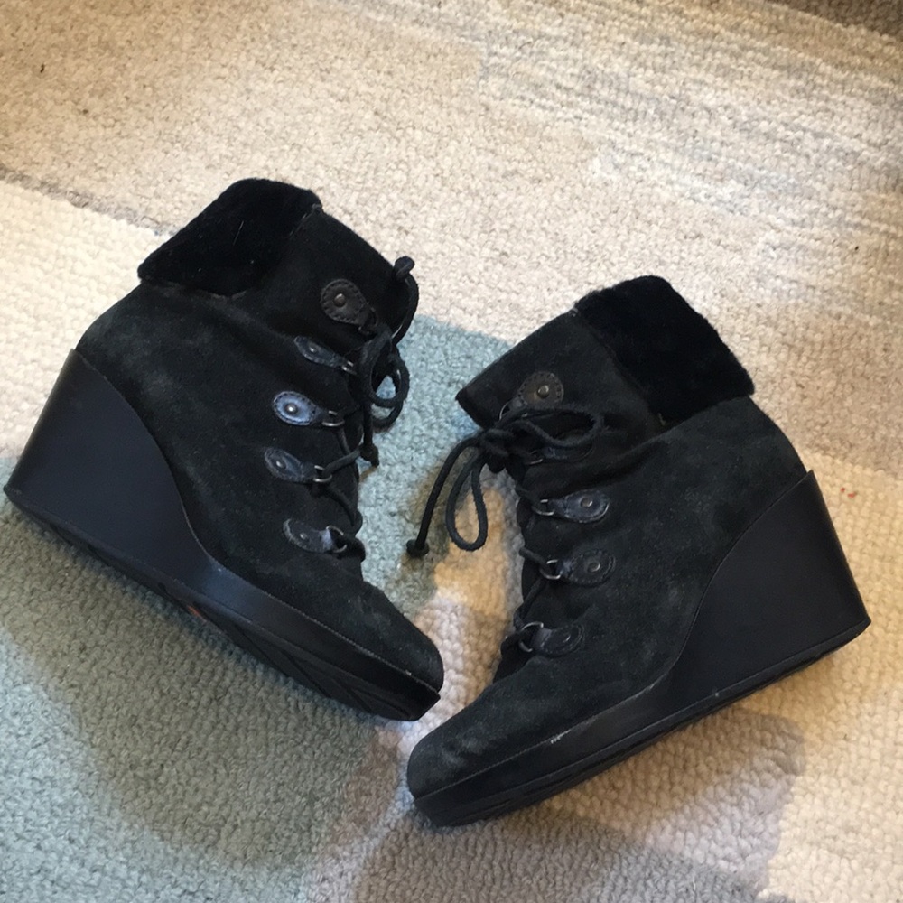 Cole Haan cute winter waterproof wedges